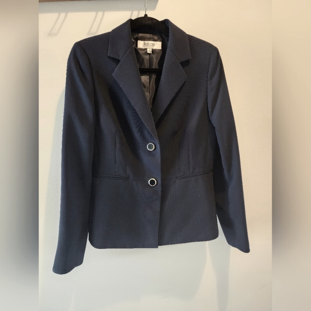 Jones Studio size 4 blazer navy blue